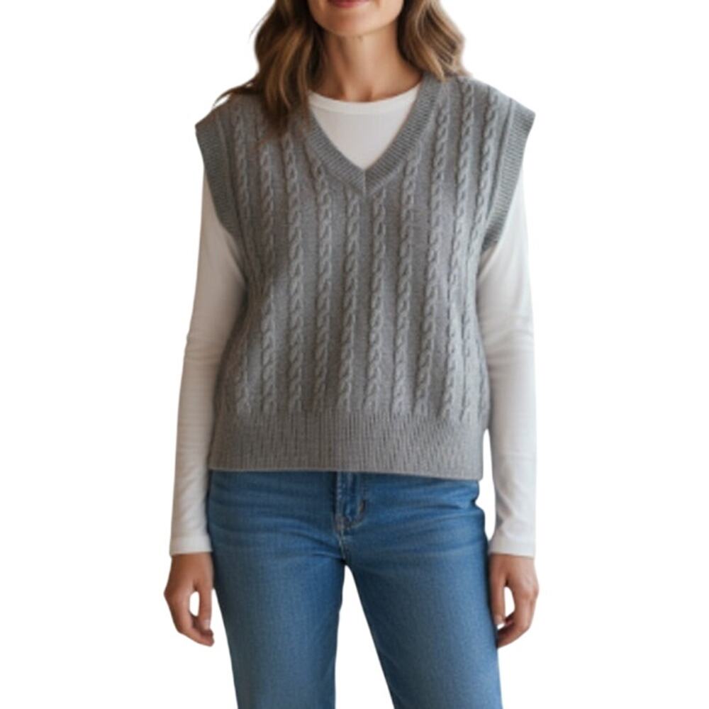 CUPCAKES AND CASHMERE V-Neck Cable Knit Sweater Vest Sz S Gray Stylish City Work